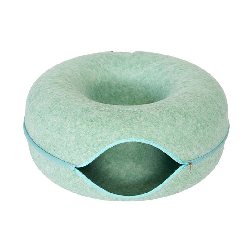 Purrluna – Cozy Peekaboo Cat Cave Bed for Indoor Cats & Kittens